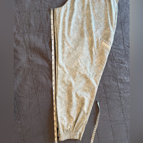 Athleta Venture Pant - Picture 4 of 4